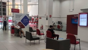 Bancários comunicam Santander para não convocar grupo de risco e grávidas