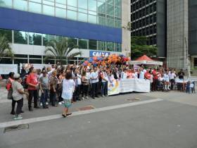 Movimentos sociais e empregados defendem a Caixa 100% pública