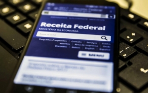 Com defasagem acima de 100% na tabela, Receita abre declarações do Imposto de Renda
