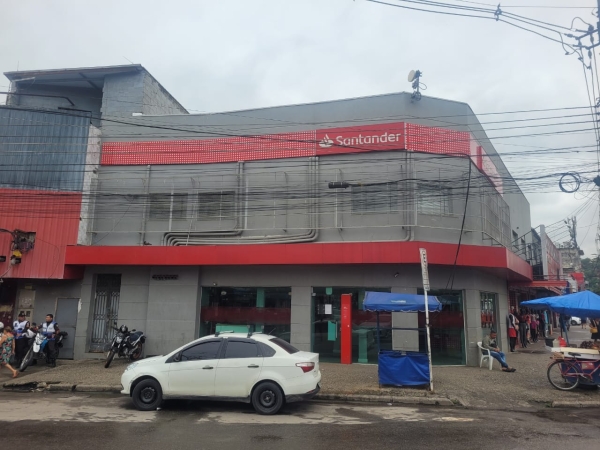 Santander de Miguel Couto é assaltado. Sindicato acompanha a situação