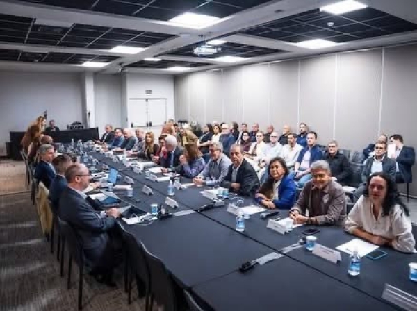 Campanha Nacional: Movimento sindical pleiteia mais vagas para PCDs, jornada 4x3 e garantia do direito &agrave; desconex&atilde;o