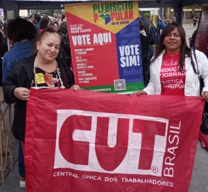 Sindicato dos Bancários da Baixada Fluminense presente em ato contra medidas anti-trabalhadores