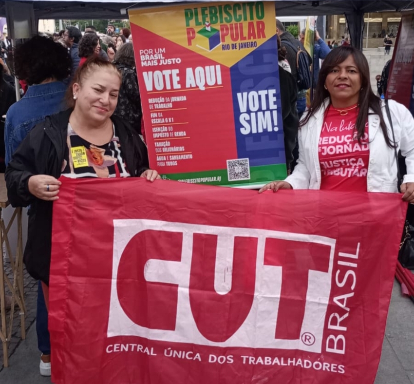 Sindicato dos Bancários da Baixada Fluminense presente em ato contra medidas anti-trabalhadores
