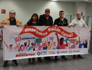 Sindicato realiza ato em ag&ecirc;ncia da Caixa de Duque de Caxias