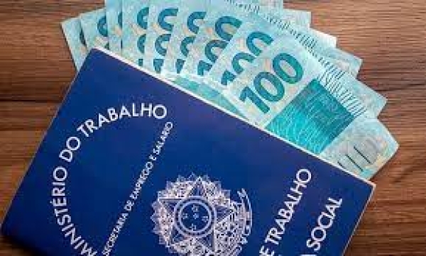 Valorização do salário-mínimo se torna política de Estado
