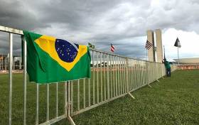 Brasil: o fundo do poço ou poço sem fundo?