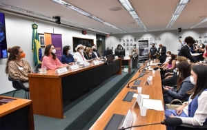 Entidades pressionam para que Brasil adote convenção da OIT contra violência e assédio no trabalho