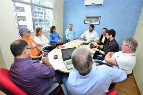 Movimento sindical reivindica insalubridades a avaliadores de penhor