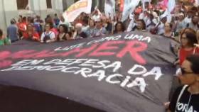Bancários marcham em Salvador na abertura do Fórum Social Mundial