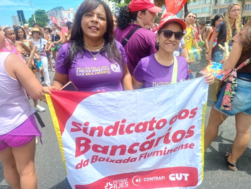 Sindicato participa de ato contra a violência e o feminicídio