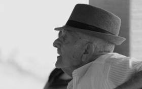 Expectativa de vida no Brasil sobe para quase 76 anos