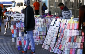 País tem 12 milhões de desempregados, 38 milhões na informalidade, e menor renda em 10 anos