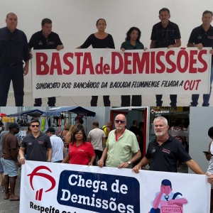 Sindicato protesta contra demiss&otilde;es e fechamento de ag&ecirc;ncias no Bradesco