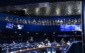 Senado confirma mais flexibilização trabalhista, agora em calamidades: tudo ‘a critério do empregador’