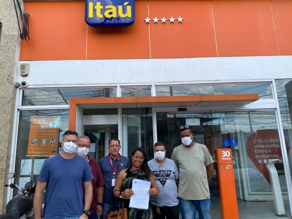 Sindicato dos Bancários da Baixada Fluminense reintegra mais uma funcionária do Itaú