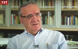 Belluzzo: com carteira verde e amarela, retornaremos ao regime anterior à revolução industrial