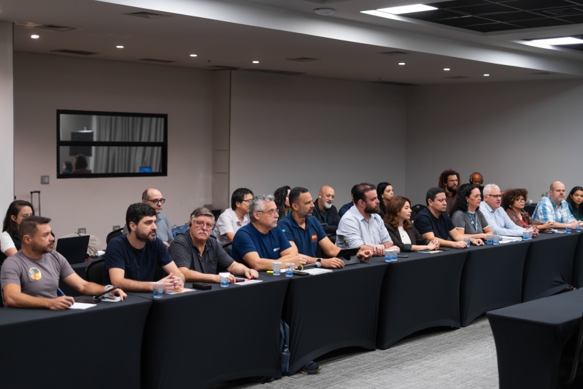 Caixa frustra empregados sem nova proposta para o Saúde Caixa